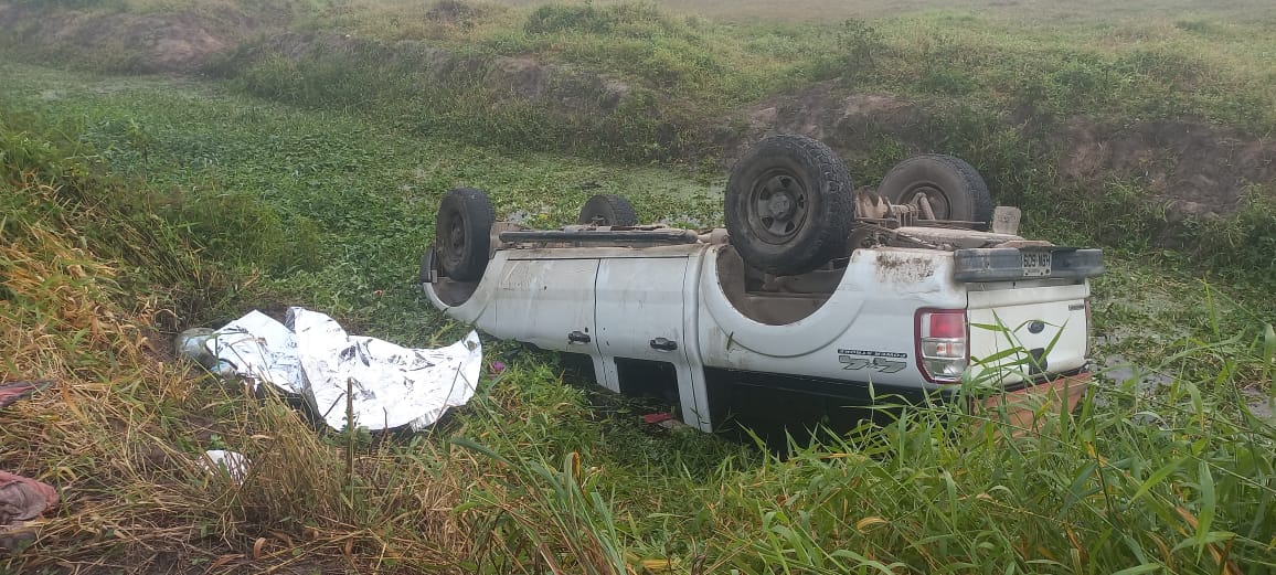 ​Caminhonete Ranger Cai em Valeta na Rua Centenário em Guaratuba